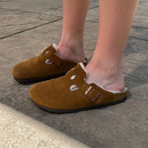 Boston Shearling Birkenstocks size 38
